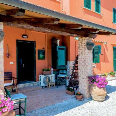 La Locanda Di Andrea Il Pescatore Bed and Breakfast Borgo Montenero Exterior foto
