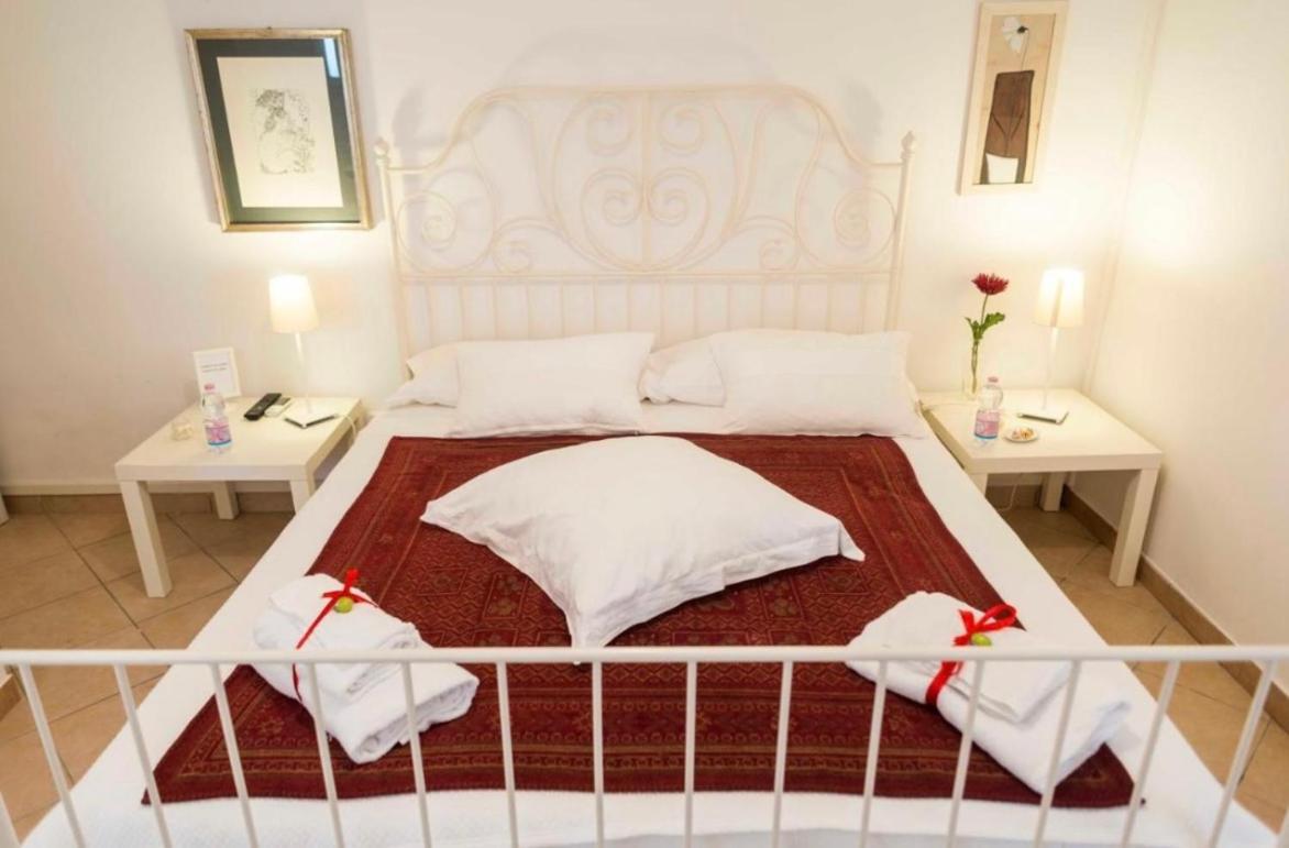 La Locanda Di Andrea Il Pescatore Bed and Breakfast Borgo Montenero Exterior foto